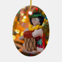 Ornamento oval del navidad del pequeño muchacho