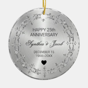 Ornamento plateado con diamantes