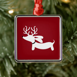 Ornamento rojo del árbol de navidad del perro del