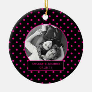 Ornamento rosado y lunares negros que casan Keepsa