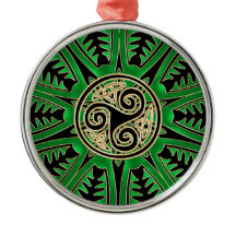 Ornamento verde irlandés de Triskele del Celtic de
