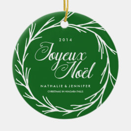 Ornamento verde tradicional de la foto del navidad