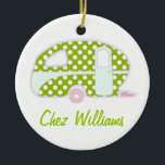 Ornamentos de caravana de diseño retro personaliza<br><div class="desc">Ver la gama completa de 25 caravanas retro de Trina Esquivelzeta @SurfaceHug sobre otros productos de la colección de abajo.</div>