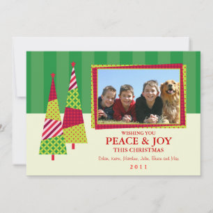 Ornar el árbol de Navidad y la tarjeta fotográfica