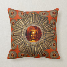 Oro anaranjado rojo de dios del sol de la almohada