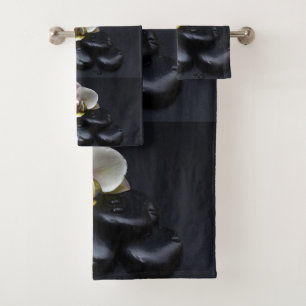 Orquídea Blanca Sobre Piedras Negras