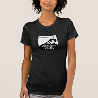 Oscilado por la camiseta de las mujeres