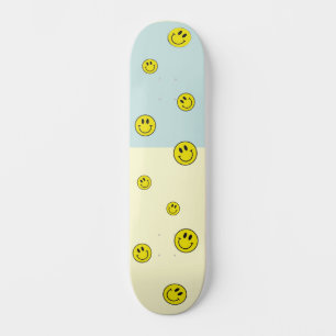 Osito sonriente monopatín de cara sonriente 