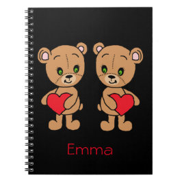 Oso de bebé lindo con cuaderno de corazones