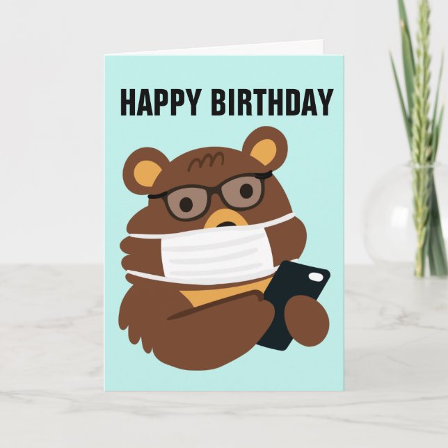 OSO PEQUEÑO CON UNA TARJETA DE CUMPLEAÑOS DE MASA (Anverso)