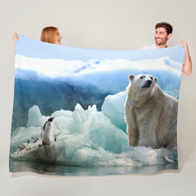 OSO POLAR INVITA A PENGUIN A COMER (In situ)