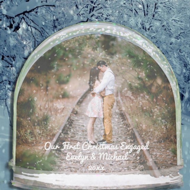 Our First Christmas Couple Photo (Subido por el creador)