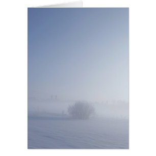 Paisaje de invierno frío y nevado