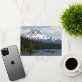 Paisaje de la capa de nieve en la cubierta de la c