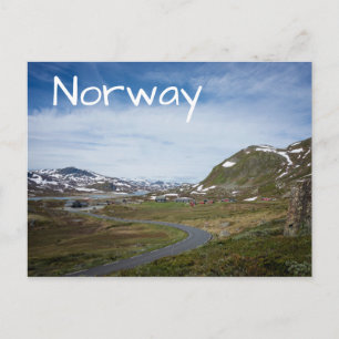 Paisaje de montaña en postal de Noruega