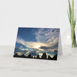 Paisaje nublado, tarjeta