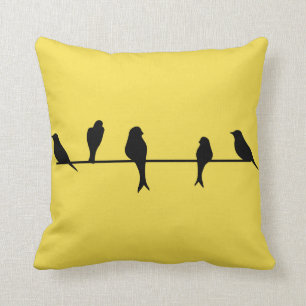 Pájaros en un Cojín decorativo del amarillo del