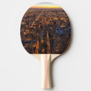 Pala De Ping Pong Chicago céntrica en la puesta del sol