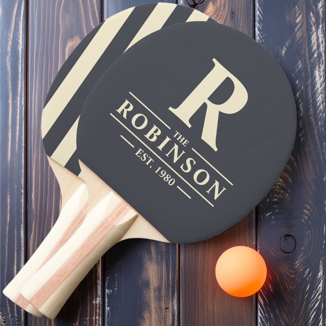 Pala De Ping Pong Nombre de la familia y banda de polo inicial gris  (Subido por el creador)