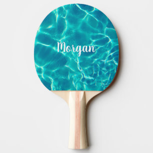 Pala De Ping Pong Nombre personalizado en letra cursiva blanca, agua