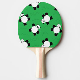 Pala De Ping Pong Oso panda tendido sobre la hierba