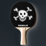 Pala De Ping Pong Paddle de ping pong para tenis de mesa<br><div class="desc">Nombre personalizado o monograma de ping pong para ping pong de ping-pong para jugar al ping-pong Idea de regalo para hombres y mujeres. Diseño de cráneo pirata con huesos cruzados. Color de fondo personalizado. Diversión para jugador y entrenador.</div>
