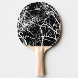Pala De Ping Pong Ramas de árbol en fondo negro