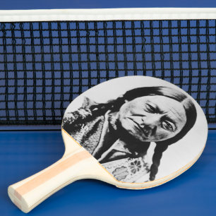 Pala De Ping Pong Renuncia el Jefe de Lakota: Sentando el Fuerte Bul