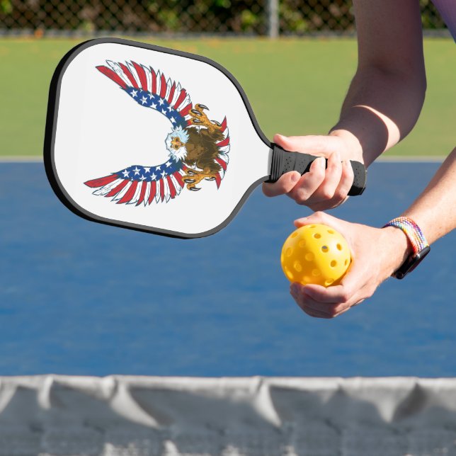 Palas De Pickleball Águila calva patriótica con bandera estadounidense (in situ)