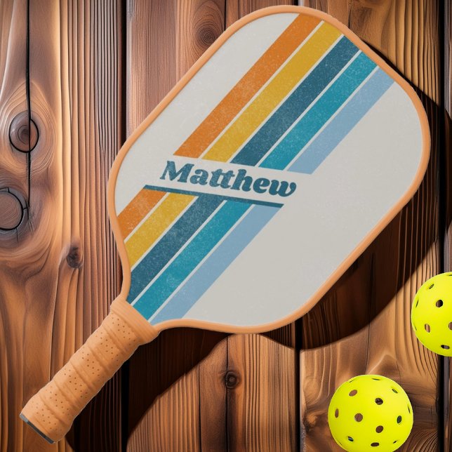 Palas De Pickleball Arcoiris retro angustiado oscuro con nombre (Subido por el creador)
