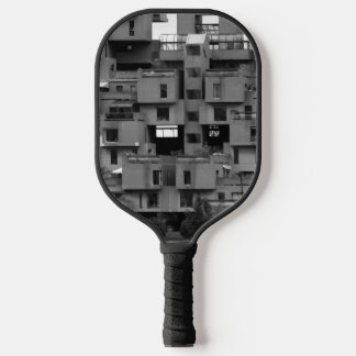Palas De Pickleball Arquitectura en blanco y negro 