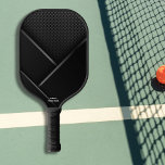 Palas De Pickleball Black Abstract Carbon Look Personalizado Nombre de<br><div class="desc">Gobernar la cancha con esta chuleta de pickleball con un diseño abstracto de aspecto carbono. Añade el texto de tu personalizado para personalizar el remo - monograma, nombre, número de teléfono, etc - o borrar y simplemente tener el fondo. La paddle de pickleball perfecta para adultos, niños, principiantes y jugadores...</div>