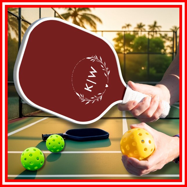 Palas De Pickleball Burdeos y blanco | Monograma de Iniciales Modernas (Subido por el creador)