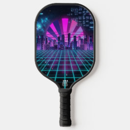 Palas De Pickleball Ciudad futurista de Synthwave con neón púrpura 