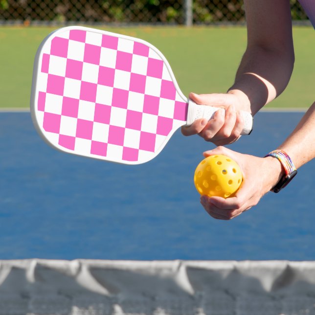 Palas De Pickleball Classic visual pink checkerboard  (in situ)