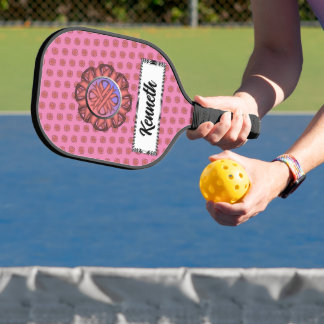 Palas De Pickleball Clover Ribbon rosa por Kenneth Yoncich
