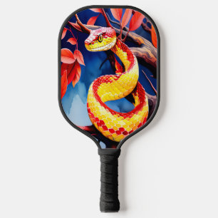 Palas De Pickleball Cobra con escalas rojas y amarillas vibrantes en e
