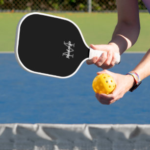 Palas De Pickleball Color negro y blanco invertido cada monograma late
