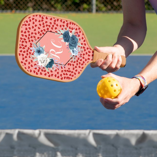 Palas De Pickleball corazones rojos únicos en rosado y Personalizado d (in situ)