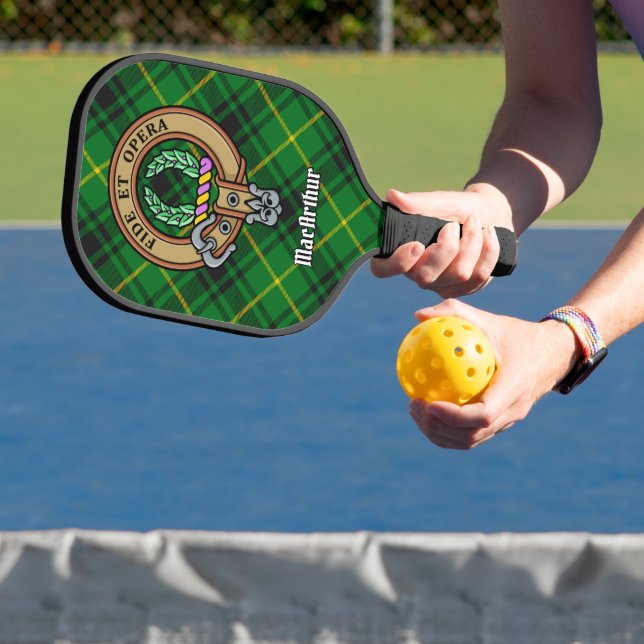 Palas De Pickleball Crest de Clan MacArthur sobre tartán (in situ)