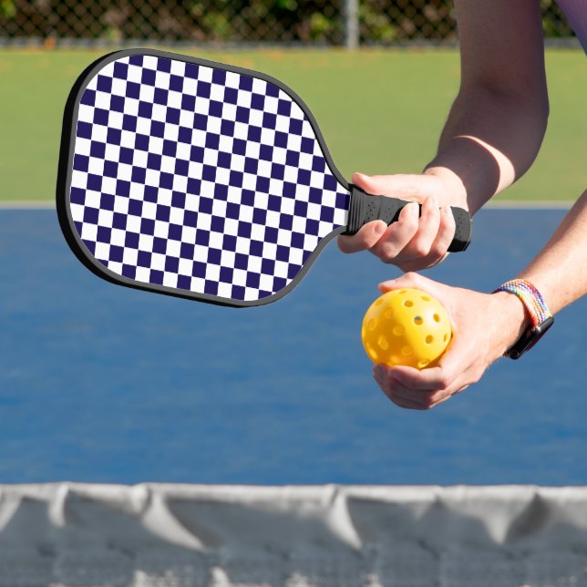 Palas De Pickleball Dark Blue with White Square Pattern (in situ)