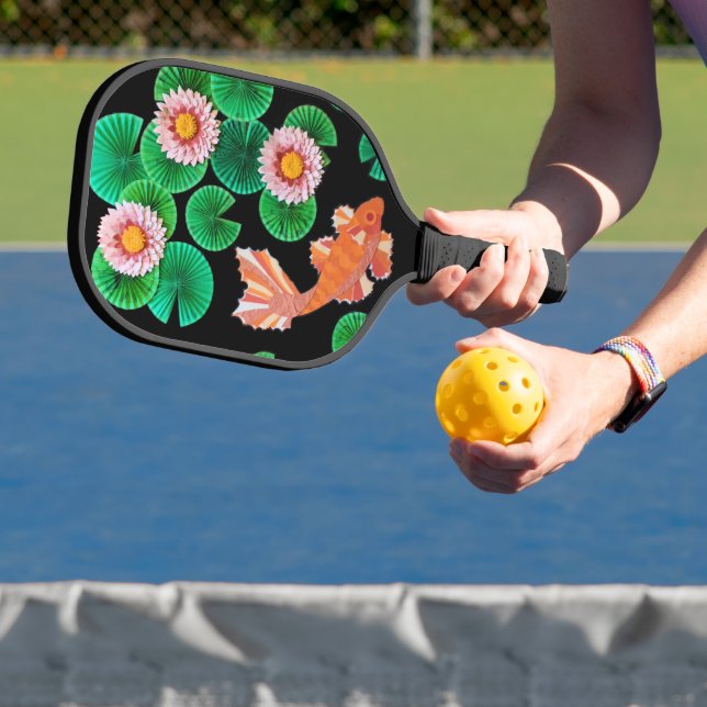 Palas De Pickleball El estanque de koi de papel (in situ)