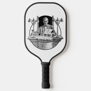 Palas De Pickleball El juez sobre el esbozo del banco