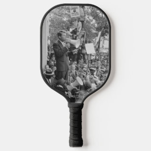 Palas De Pickleball El senador Robert Kennedy haciendo campaña por el