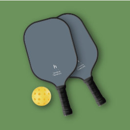 Palas De Pickleball Elegantemente Simple Monograma Dusty Azul Personal