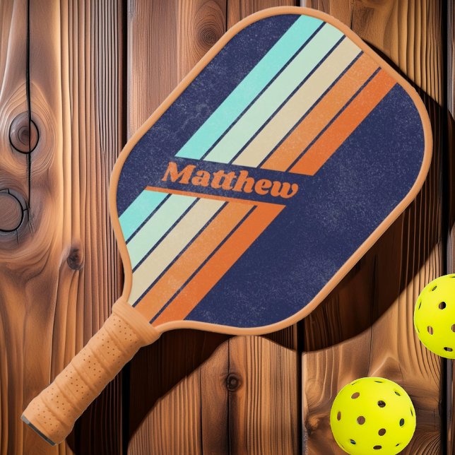 Palas De Pickleball Estilo de época alterado oscuro retro con nombre (Subido por el creador)