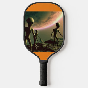 Palas De Pickleball Extranjeros grises de SF sobre el planeta extranje