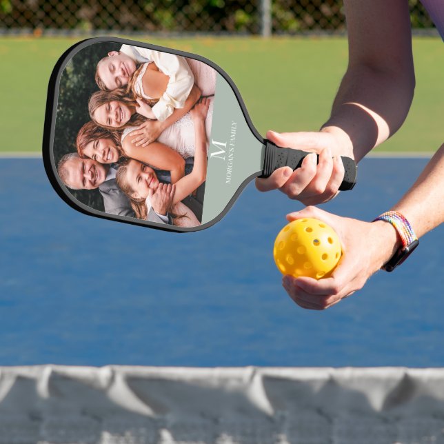 Palas De Pickleball Foto personalizado moderna Monograma Nombre Sage V (in situ)
