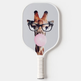 Palas De Pickleball Jirafa con gafas soplando una burbuja de chicle ro