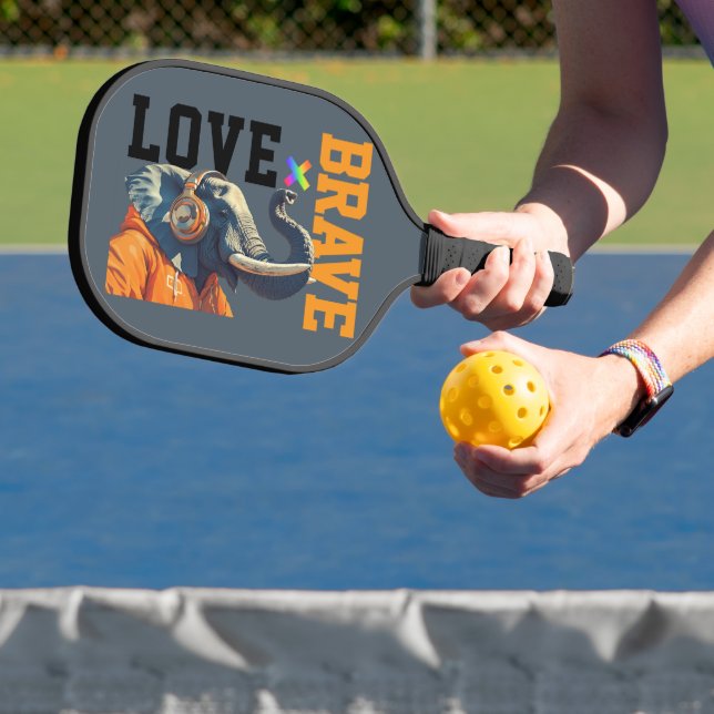 Palas De Pickleball LOVE × ELEPHANTS - Custom (in situ)